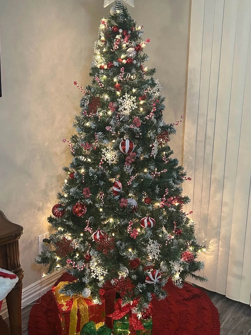 Christmas Decor Lot (read description)